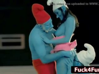 Charley honit v the smurfs parodie xxx