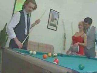 Scopata sul tavolo da biliardo Italian fucked on the pool table