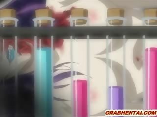 Japonesa hentai gaja a beber ejaculações