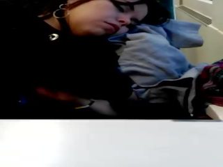 Unge dame soving fetisj i tog spionering dormida no tren