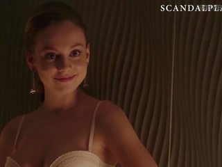 Ester exposito naken x karakter film scene i sensational på scandalplanet