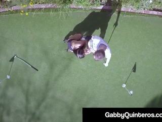 Meximilf gabby quinteros põrutasin poolt golf fanatic edasi a