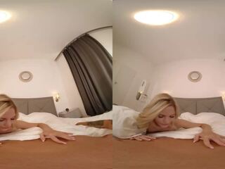 Bedroom xxx movie with Skinny Blonde in VR