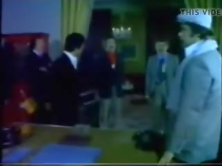 Askin kanunu 1979: volný petting pohlaví klip show 6d