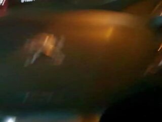 Мачуха має x номінальний фільм в в машина з її пакістанська пасинок