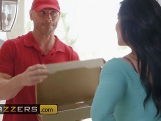 Big tit milf Kendra Lust sucks off the big penis pizza youngster - Brazzers