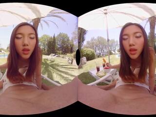 Virtual realidade incrível broche por concupiscent asiática adolescente em pov