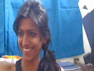 Non-nude mais quente indiana escola mestra em webcam - desibate*